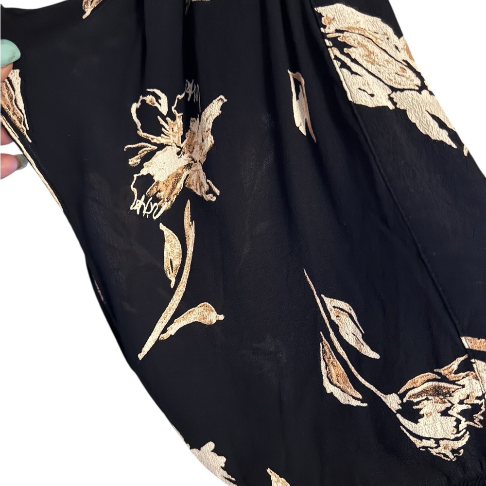 Free People Black and Cream Flutter Sleeve Crop Blouse - Picture 6 of 9
